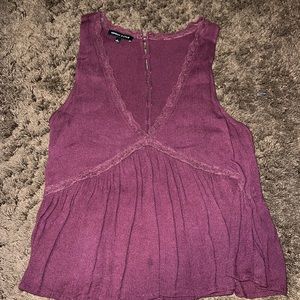 kendall and kylie maroon tank top! super flattering size large!